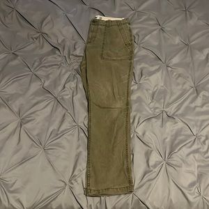 Olive Green Pants double pocket. super cool to dress.